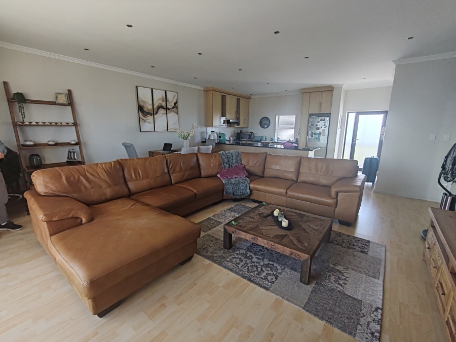 To Let 2 Bedroom Property for Rent in Big Bay Western Cape